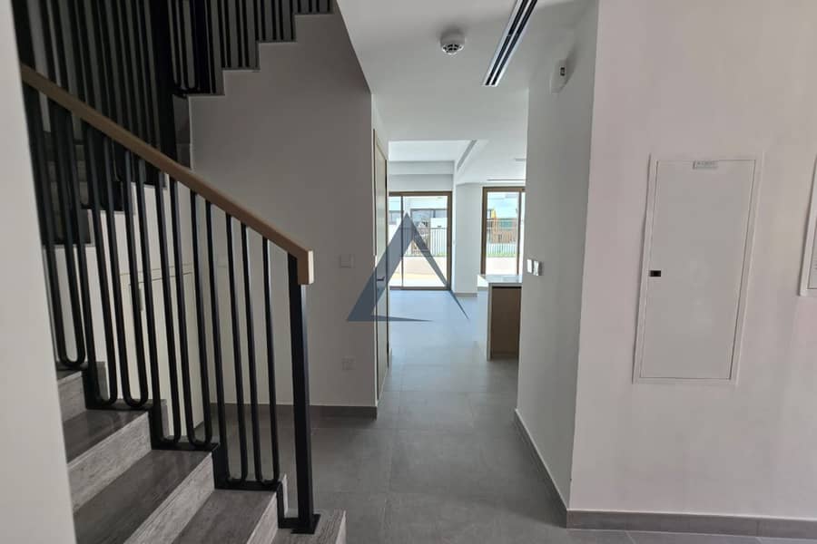 Spacious 4 BR Townhouse | Brand New | Best Location - Image 8