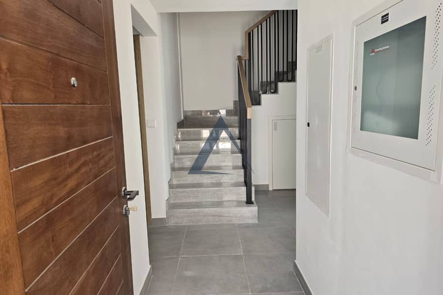 Spacious 4 BR Townhouse | Brand New | Best Location - Image 9