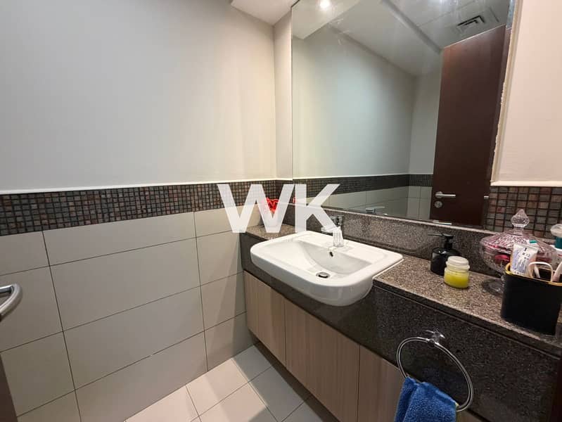 Spacious 1 BR | Contemporary Living / Premium Deal - Image 13