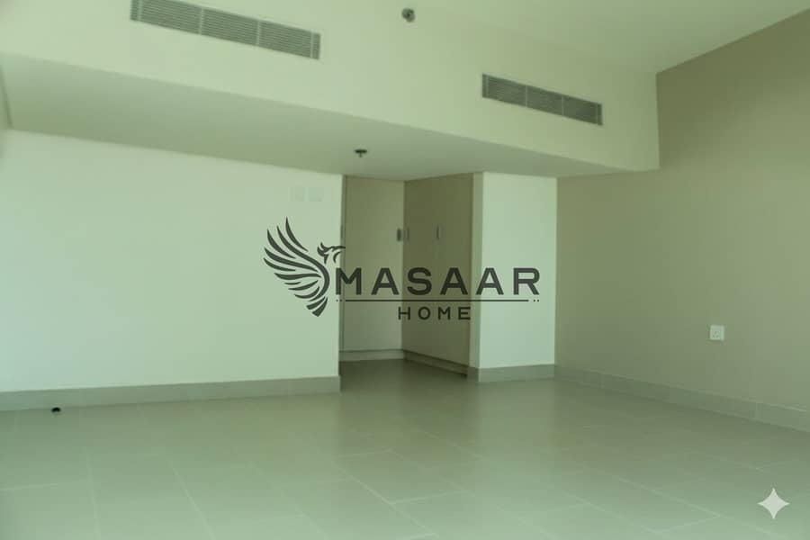 Vacant | Full Park n Lagoon Views | Prime Location - Image 6