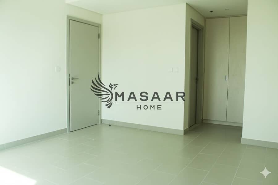 Vacant | Full Park n Lagoon Views | Prime Location - Image 10