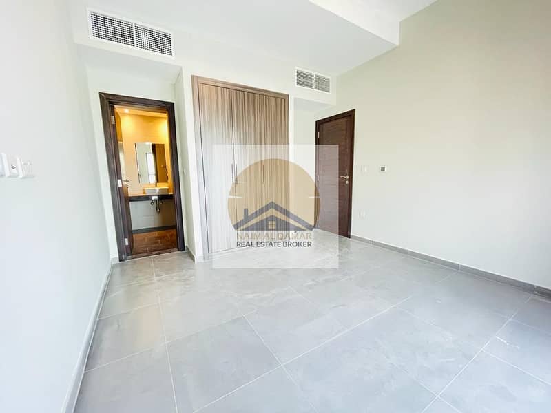 "Exquisite 1-Bedroom Apartment: Luxury Living in Nad al Hammar" - Image 9