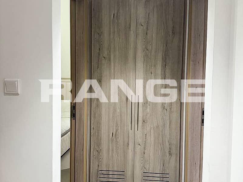 Stunning Burj Khalifa View | Available Now - Image 8