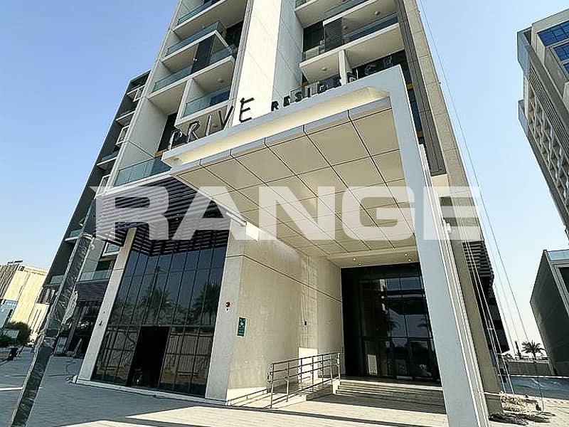 Stunning Burj Khalifa View | Available Now - Image 13