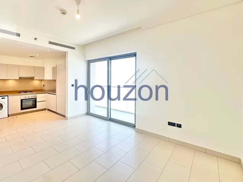 Spacious + Bright 2BR | Burj Khalifa View | Vacant