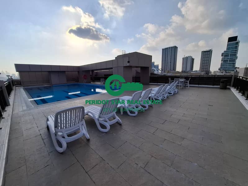 4BHK APARTMENT FOR FAMILY CLOSED TO SHARAF DG METRO STATION AND CLOSED TO SUPER MARKET AND HUGE LAYOUT - Image 12