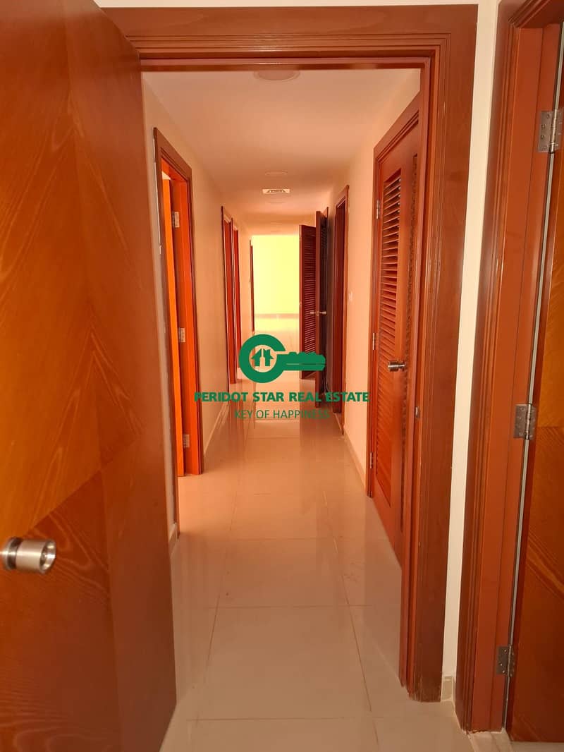 4BHK APARTMENT FOR FAMILY CLOSED TO SHARAF DG METRO STATION AND CLOSED TO SUPER MARKET AND HUGE LAYOUT - Image 16