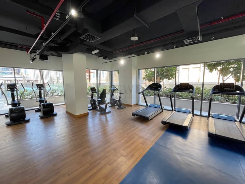 Exclusive | Mid Level | With Appliances | Vacant - Image 18