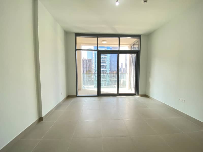 Exclusive | Mid Level | With Appliances | Vacant - Image 21