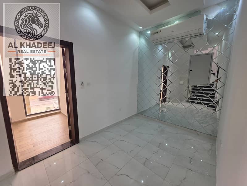 8 b902cb21-8162-403b-a941-5487ff264dec. jpg