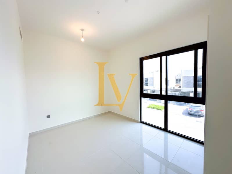 Community Expert | 3BR + Maid | Vacant | Options - Image 11