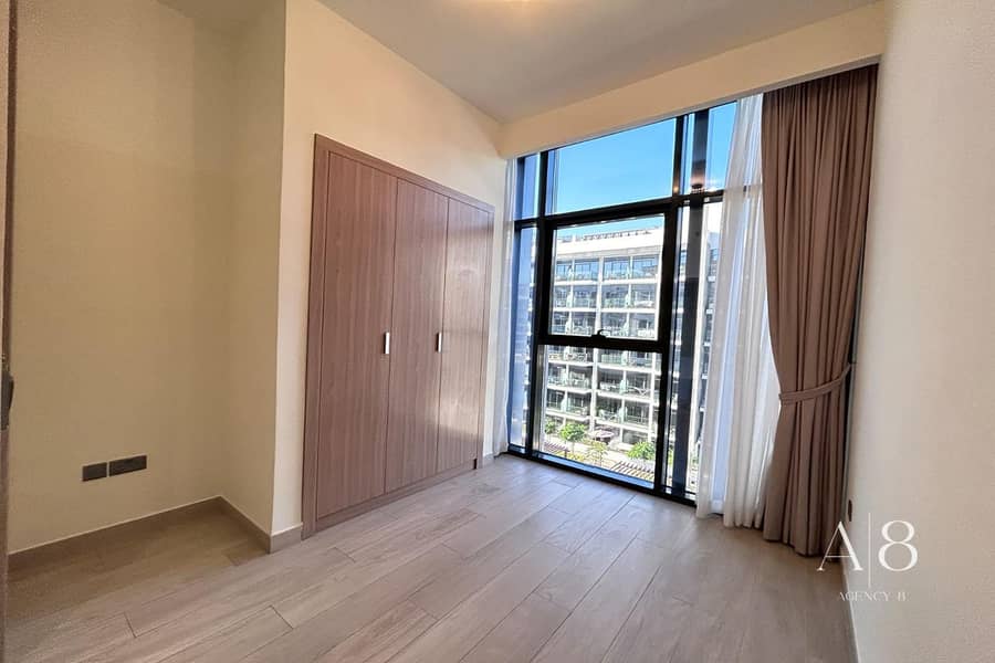 Best Price | Spacious 3 Bed | 2 Balconies - Image 8