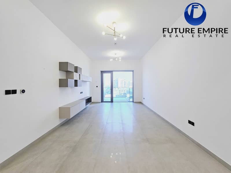 Spacious 2-Bedroom | Maid room | Book Now