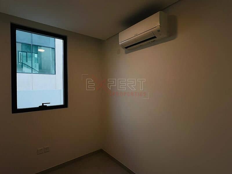 Gated Community | Spacious Layout + Garden | Prime Location - Image 7