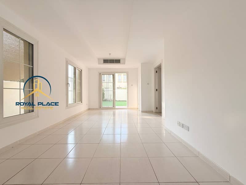 SPACIOUS / BACK TO BACK / BIG LAYOUT / TYPE 4E