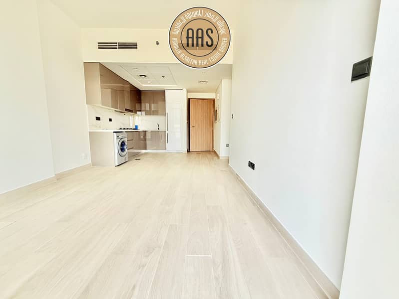 Burj Khalifa + lagoon view •• chiller free •• good size •• best layout •• multiple options •• ready to move