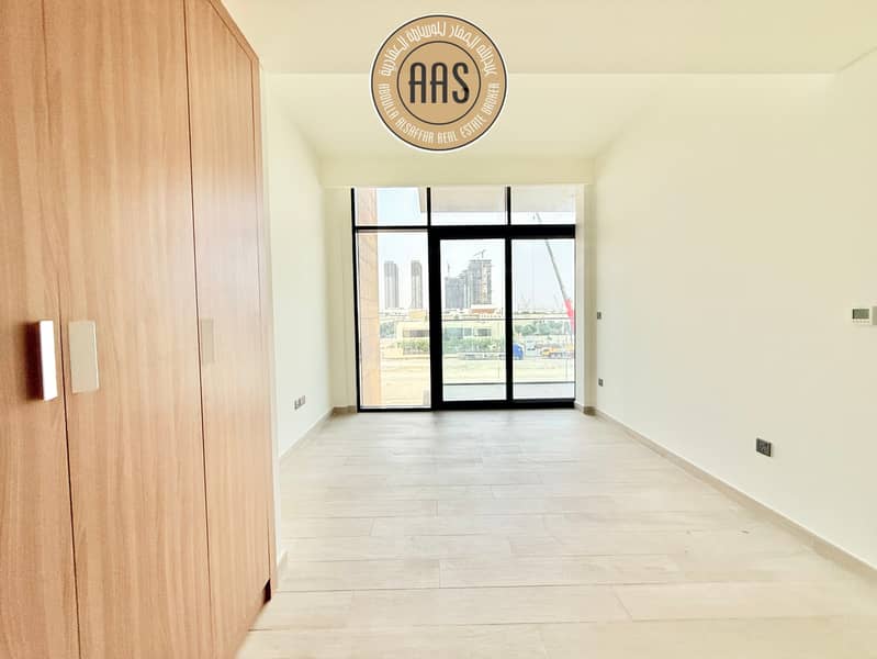 Burj Khalifa + lagoon view •• chiller free •• good size •• best layout •• multiple options •• ready to move - Image 17