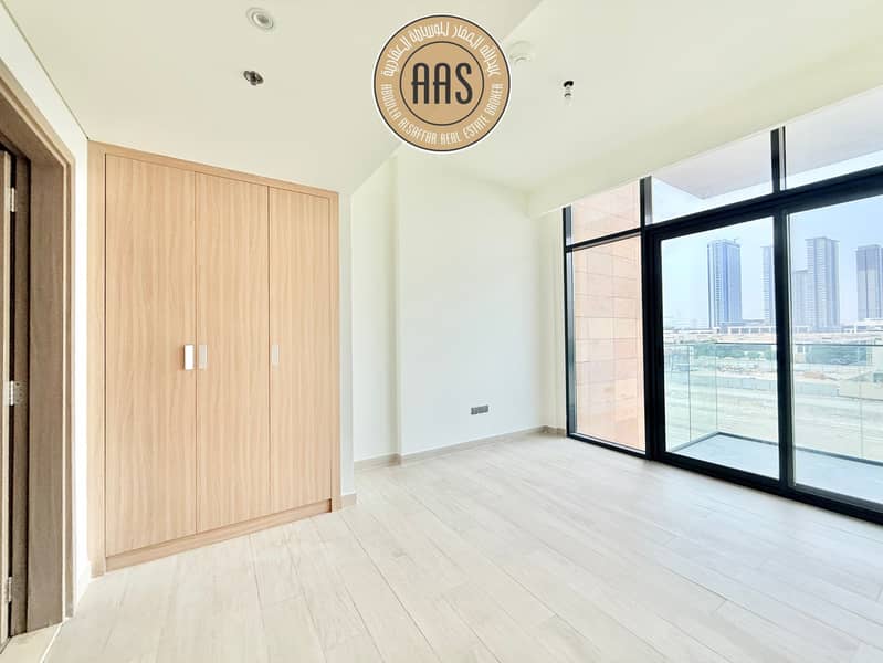 Burj Khalifa + lagoon view •• chiller free •• good size •• best layout •• multiple options •• ready to move - Image 18