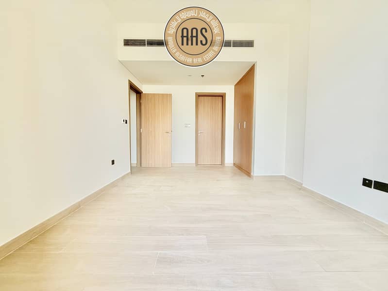 Burj Khalifa + lagoon view •• chiller free •• good size •• best layout •• multiple options •• ready to move - Image 19