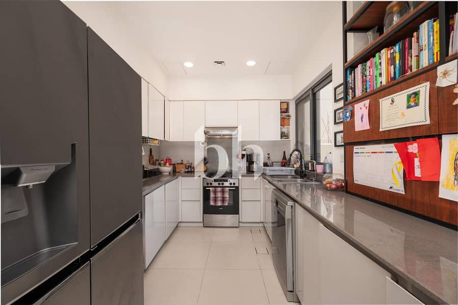 Exclusive | Vacant On Transfer | Large plot - Image 7