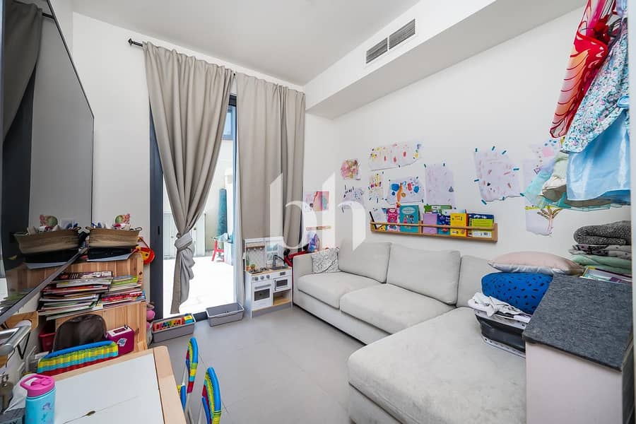 Exclusive | Vacant On Transfer | Large plot - Image 14