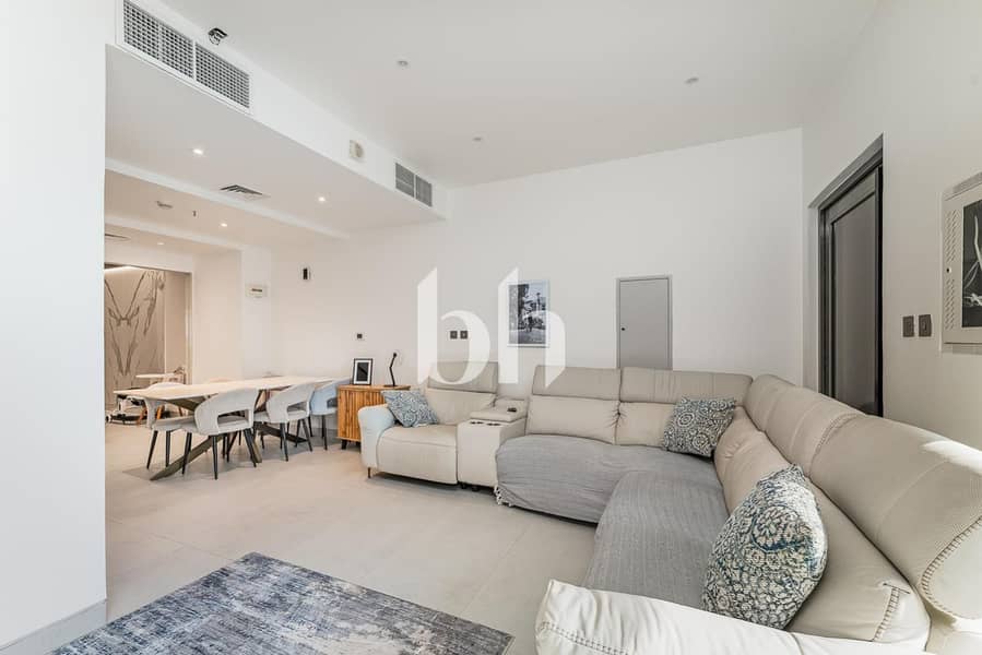 Exclusive | Fully Upgraded | Vacant On Transfer