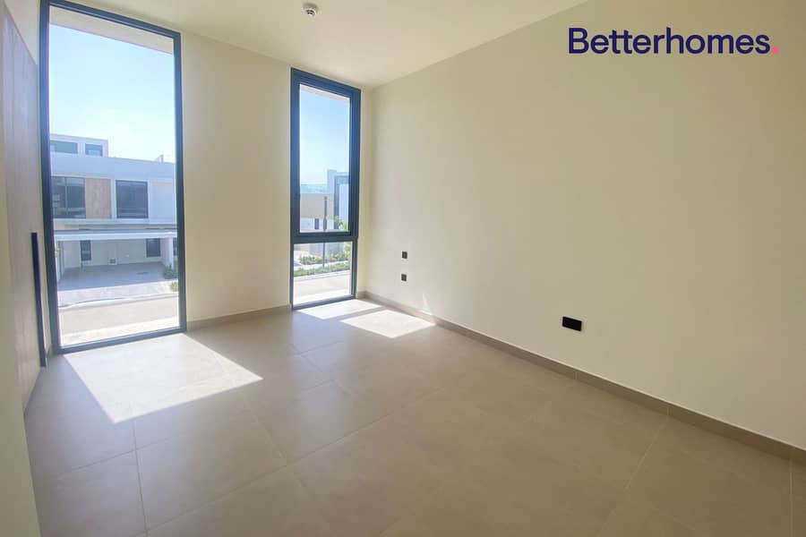 New To Market | Full Park View | View Today - Image 28