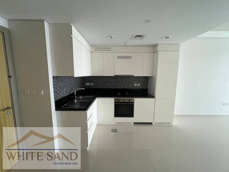 BRAND NEW -READY TO MOVE IN 2 B/R HALL FOR RENT -AYKON TOWER C