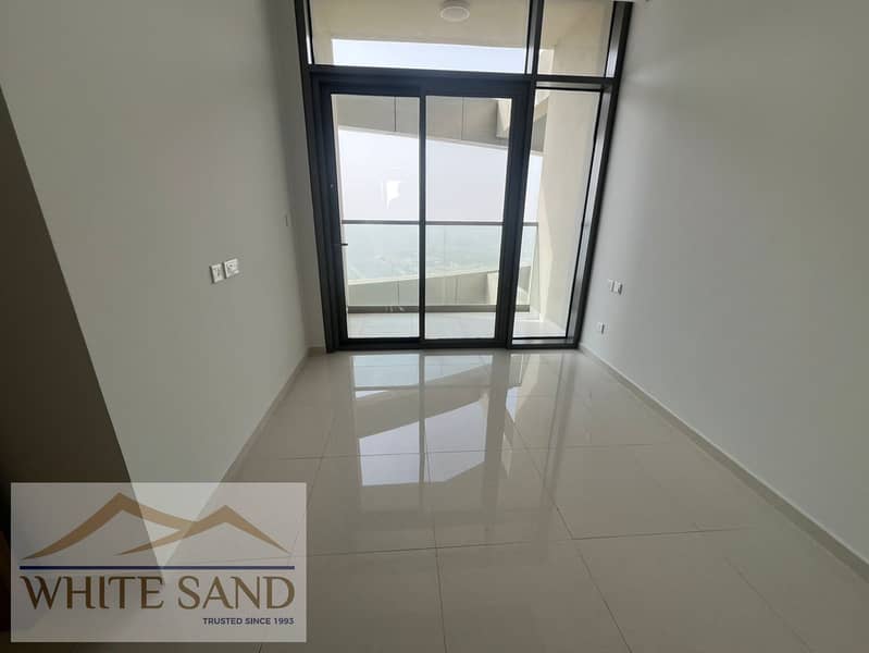 BRAND NEW -READY TO MOVE IN 2 B/R HALL FOR RENT -AYKON TOWER C