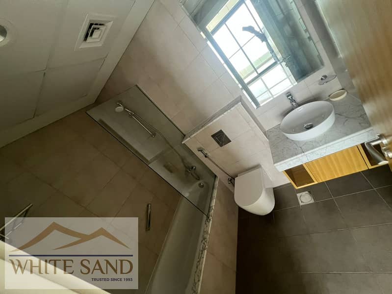 BRAND NEW -READY TO MOVE IN 2 B/R HALL FOR RENT -AYKON TOWER C