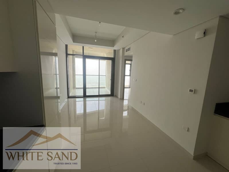 BRAND NEW -READY TO MOVE IN 2 B/R HALL FOR RENT -AYKON TOWER C - Image 8