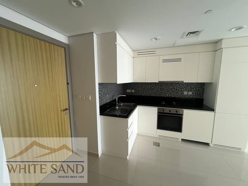 BRAND NEW -READY TO MOVE IN 2 B/R HALL FOR RENT -AYKON TOWER C - Image 10