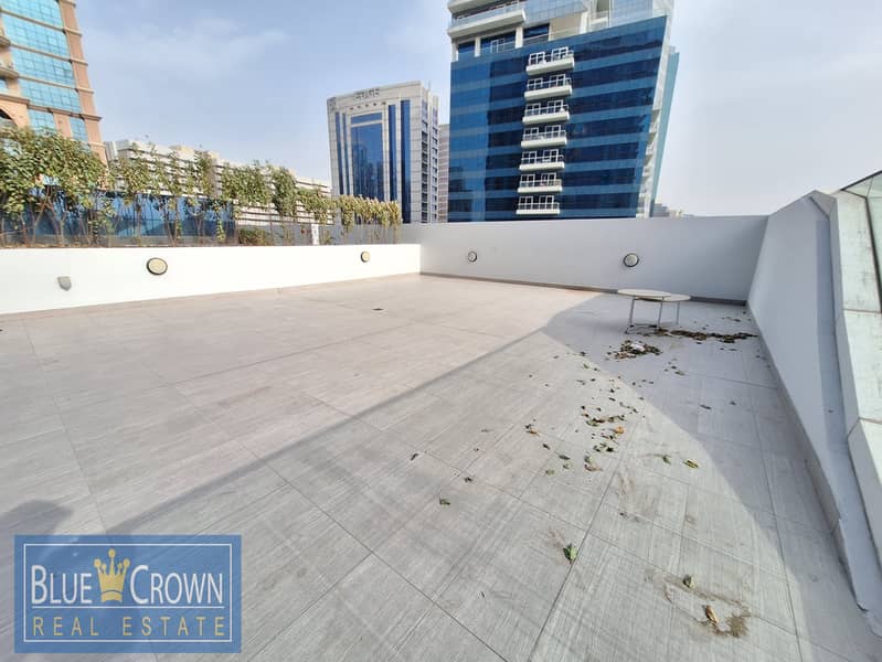 Sunny Apartment! Prime location! 2BR + Maids Room! Kitchen Appliances