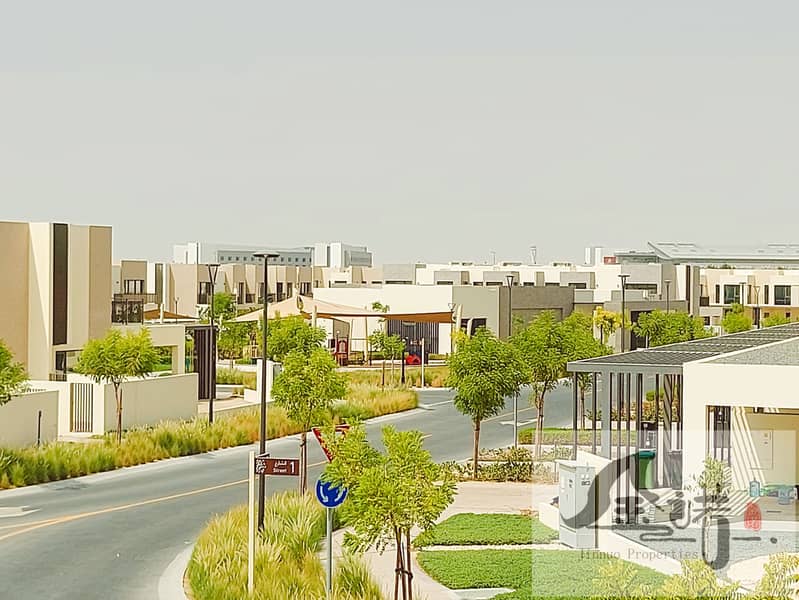 Premium Villa No| Corner | Single Row | Large Plot - Image 11