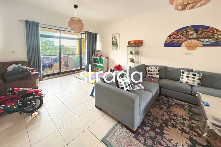 2 Bed + Study | Pool View | Vacant - Image 15