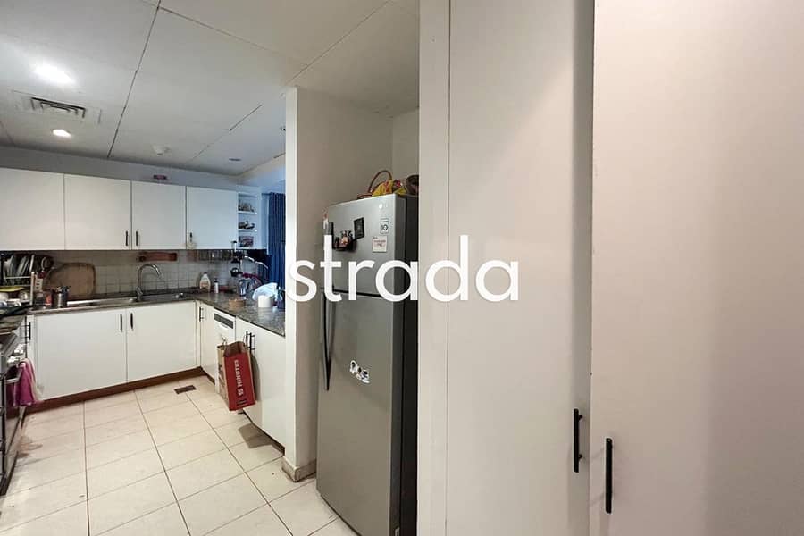 2 Bed + Study | Pool View | Vacant - Image 25