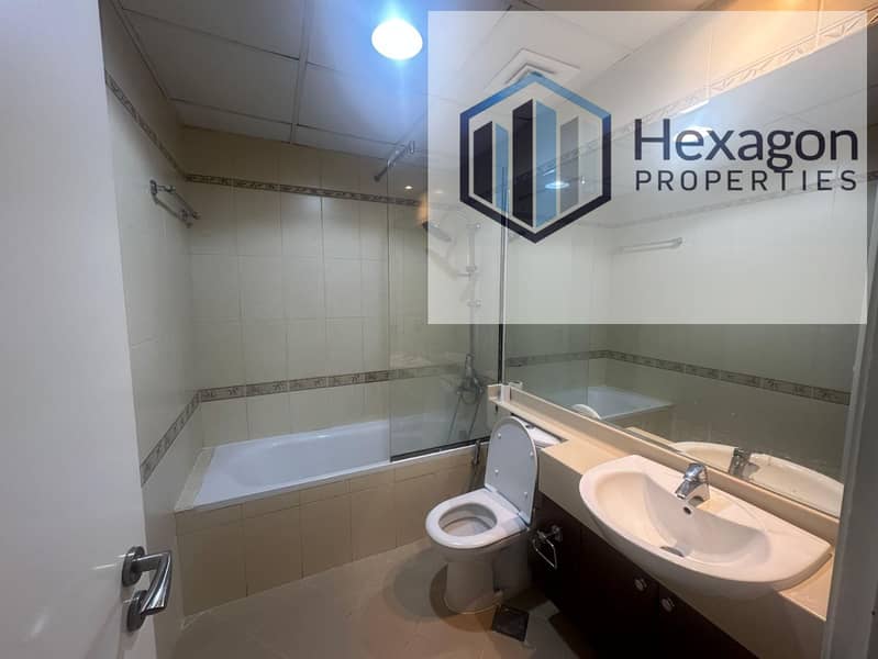 FULLY FURNISHED 1BHK | PARK TERRACE | AED 72,000 IN 4 CHEQUES | PRIME LOCATION - Image 6