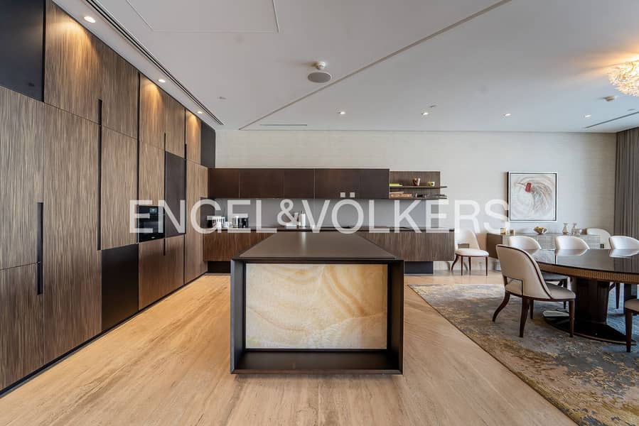 Luxurious | Half-Floor | Canal Views - Image 8