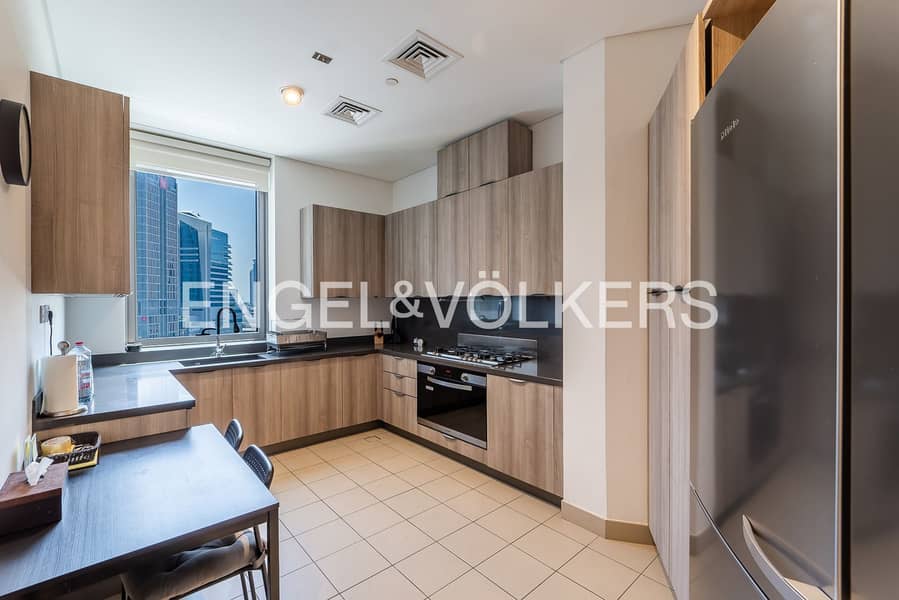 Luxurious | Half-Floor | Canal Views - Image 16