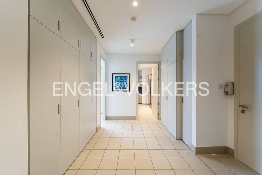 Luxurious | Half-Floor | Canal Views - Image 17