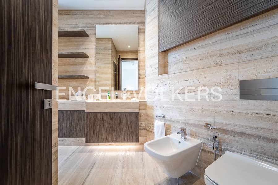 Luxurious | Half-Floor | Canal Views - Image 28