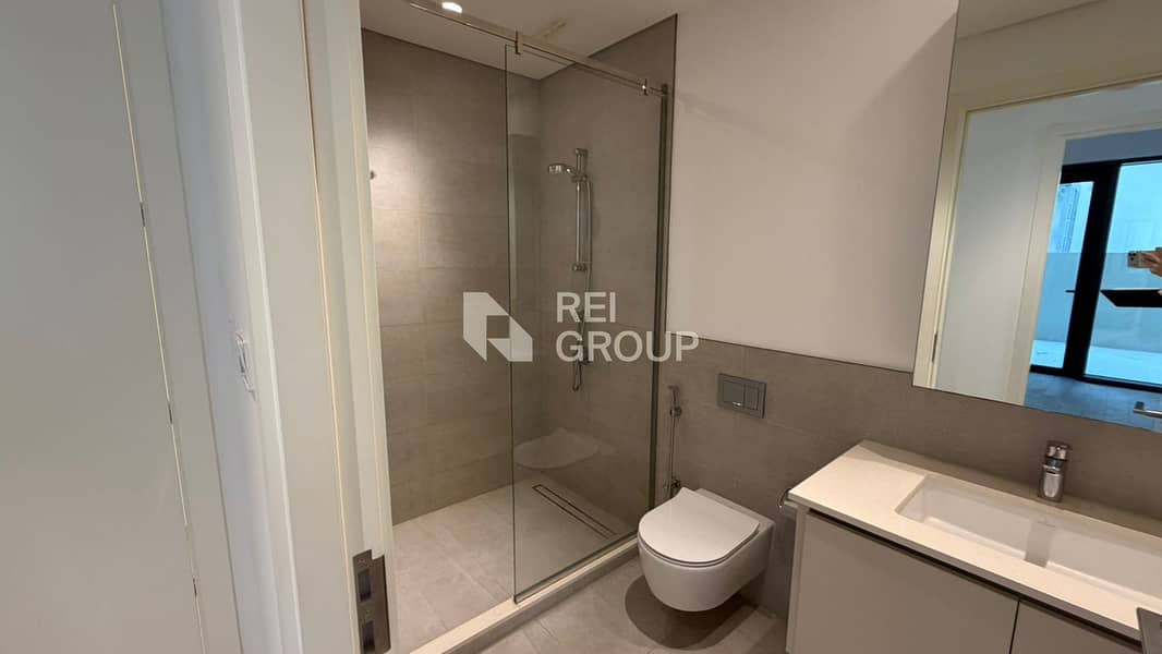 Low Floor I Rented I Prime Location - Image 6