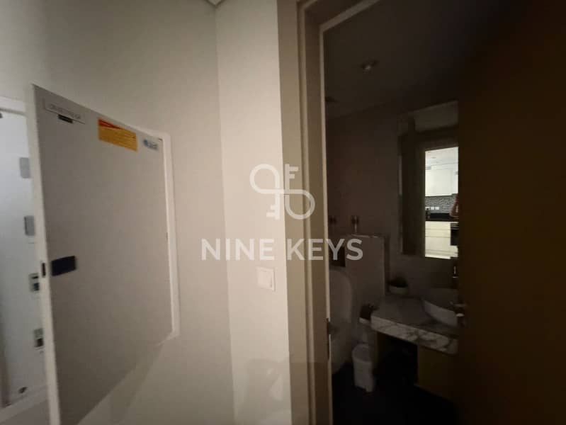 Spacious 2BR Apartment | High Floor Living | Business Bay - Image 7