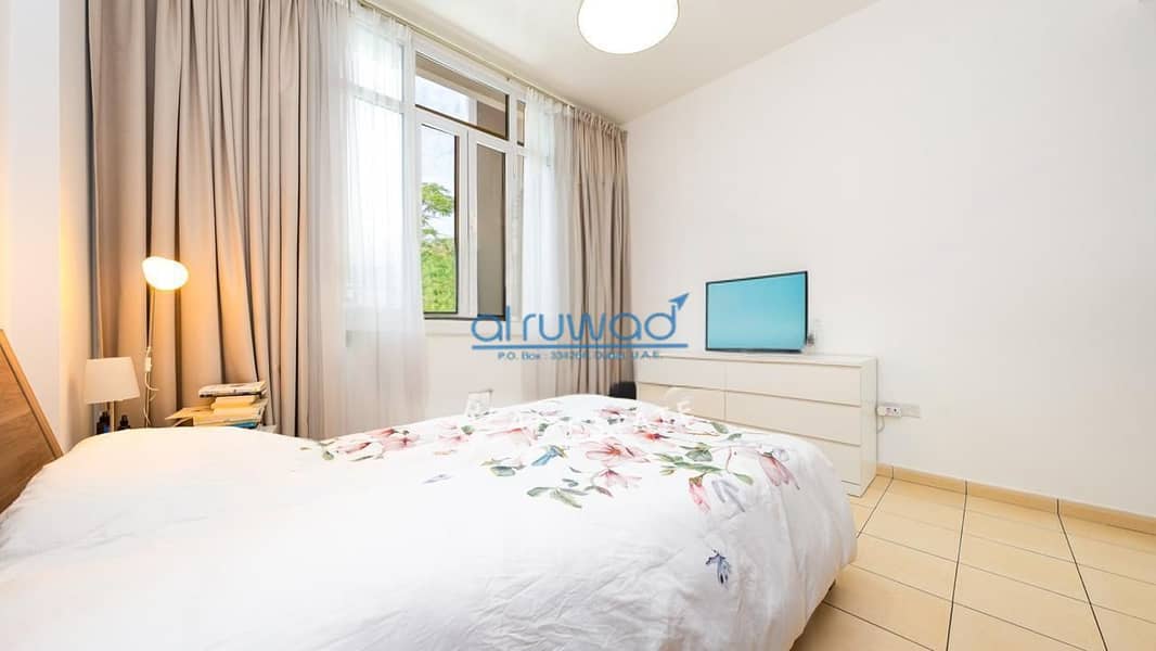 Hot Deal | Upgraded Unit | Fitted Kitchen