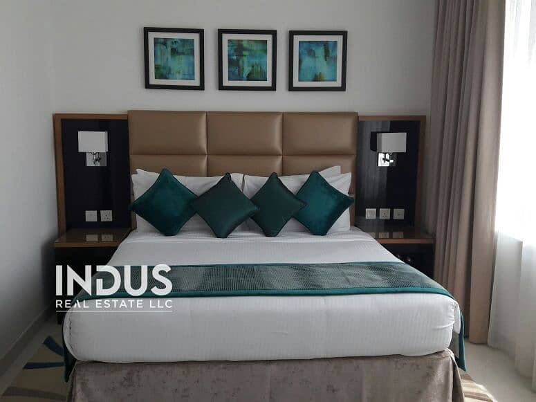 Ready to Move | Racetrack View | High Floor