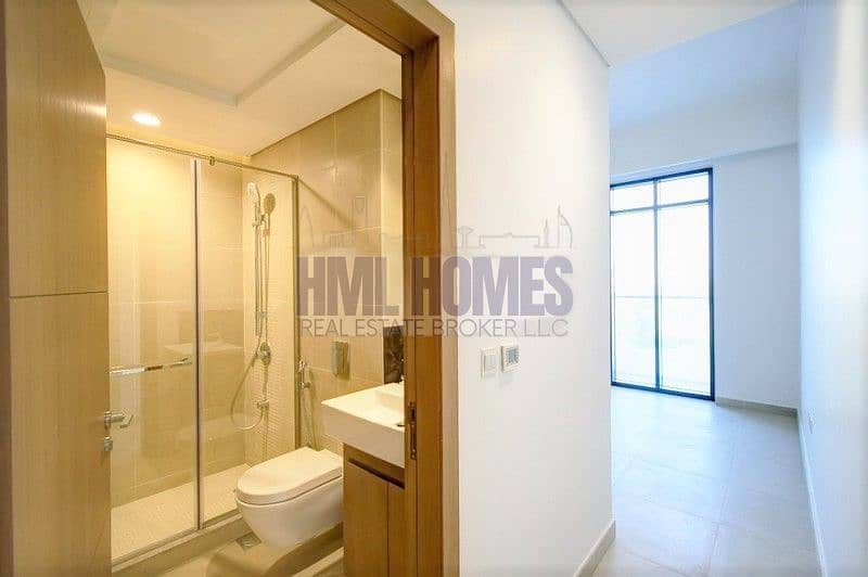 LUXURY LIVING | PRIME LOCATION | SPACIOUS LAYOUT - Image 8