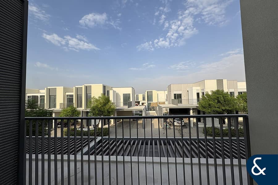 3 Bedroom | Unfurnished | Private Garden - Image 11