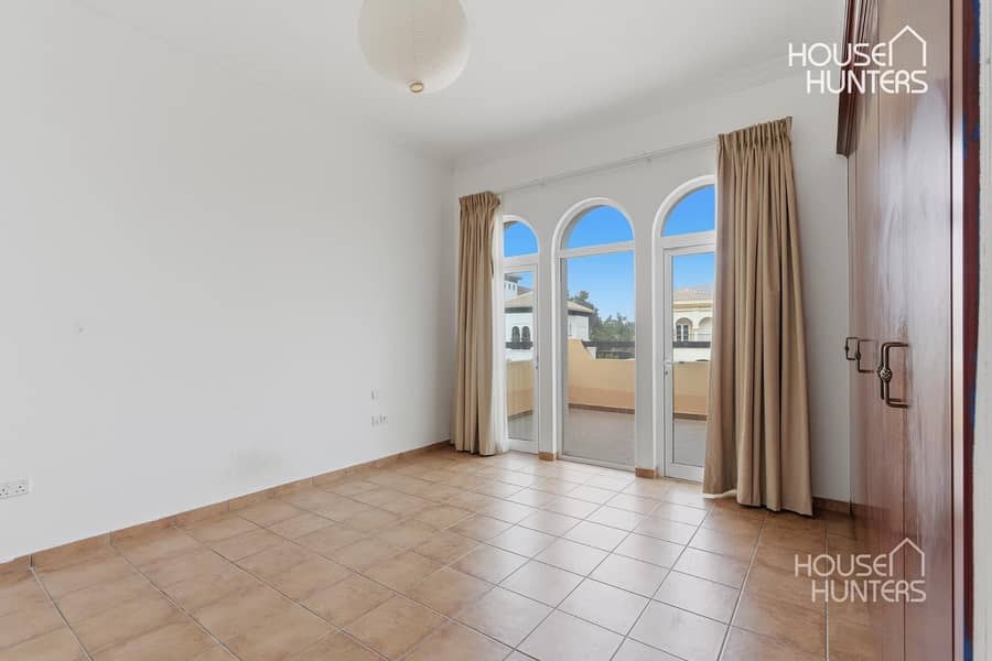 Exquisite Valencia Style | Private Pool | Vacant - Image 8