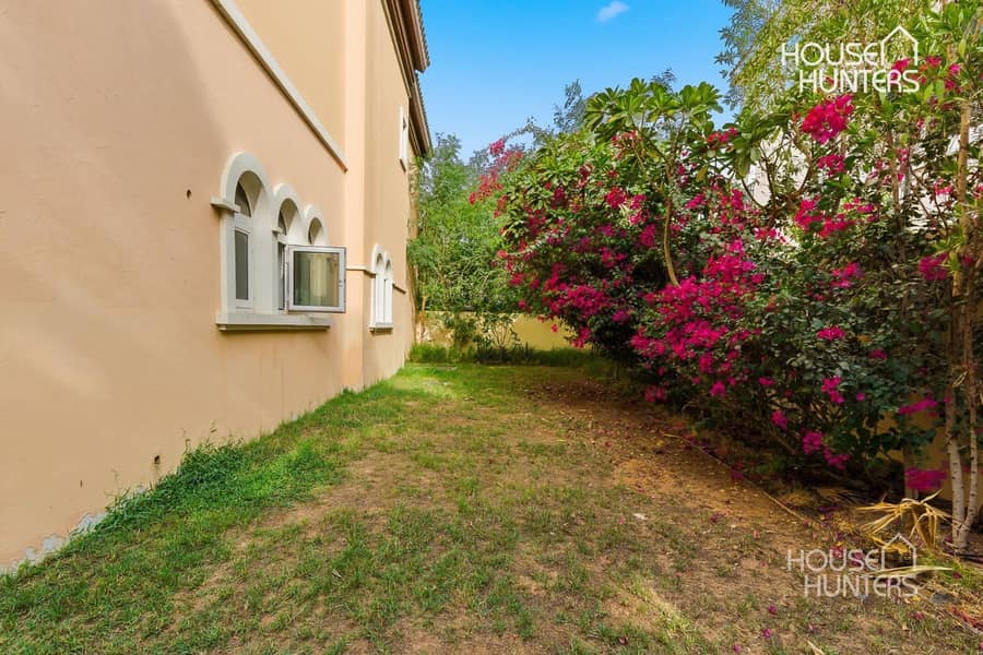 Exquisite Valencia Style | Private Pool | Vacant - Image 19