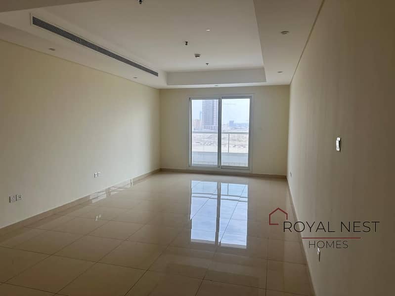 Spacious Unit | Burj Khalifa View | Closed Kitchen